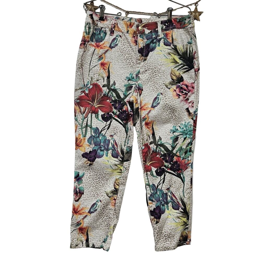 Chicos The Platinum Crop Size 1/8 Floral Travel Tropical Soft Jeans Cruisewear